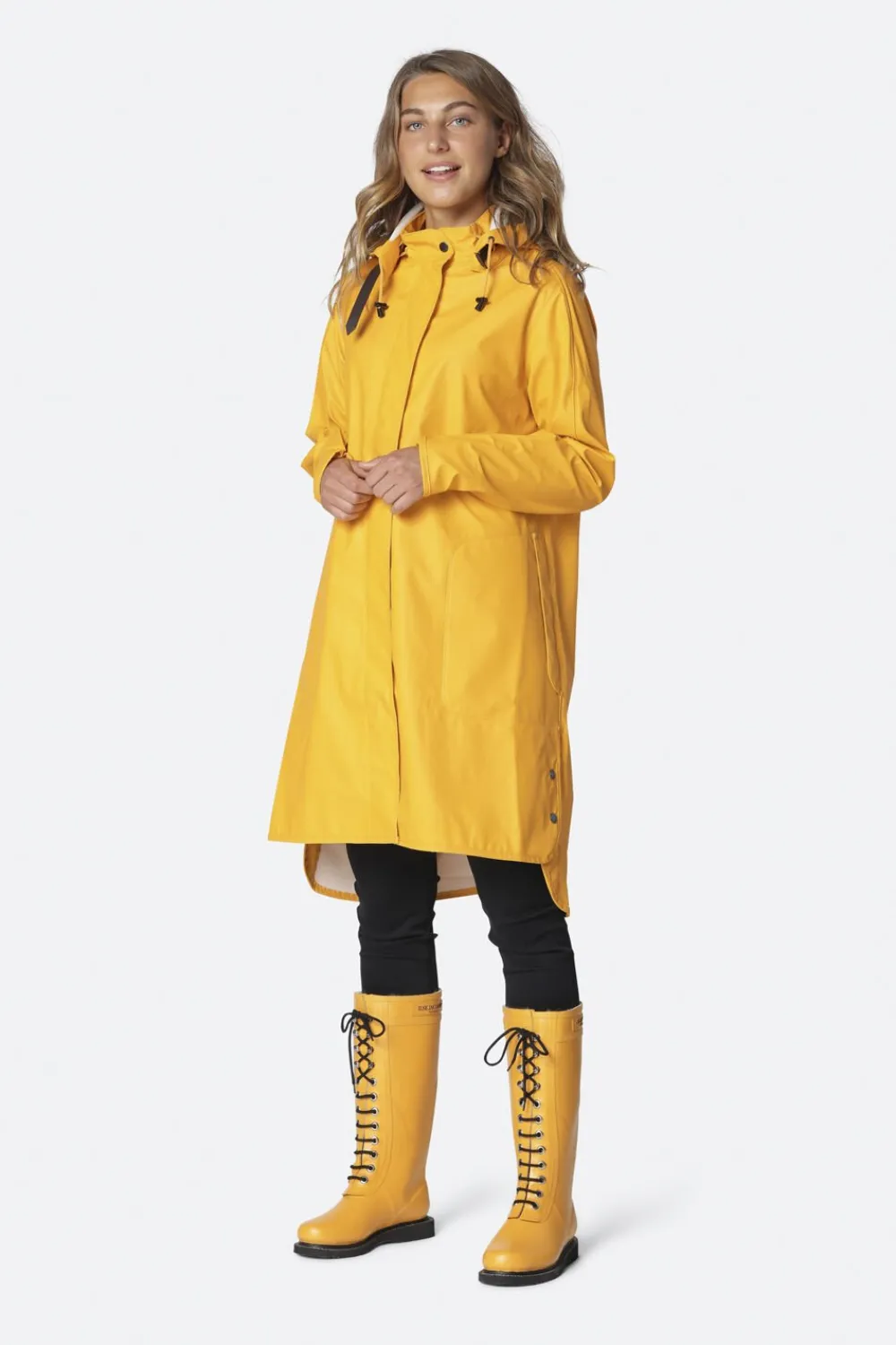 10 RAIN71>ILSE JACOBSEN New