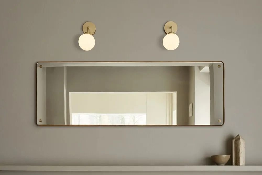 Nuura Apiales Wall, brushed brass / opal