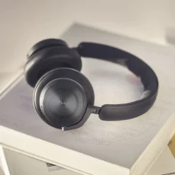 Bang & Olufsen Beoplay HX