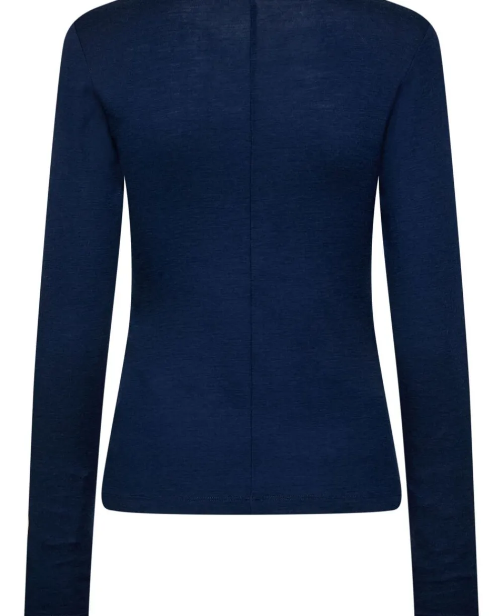 Dame Magasin du Nord Collection Cilla 16 V-halset bluse - 100% merino wool RWS