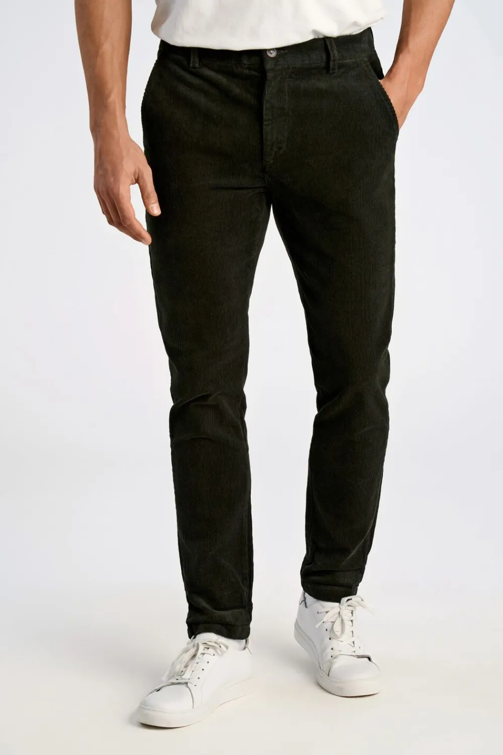 Lindbergh Cropped corduroy pants Grøn Sale
