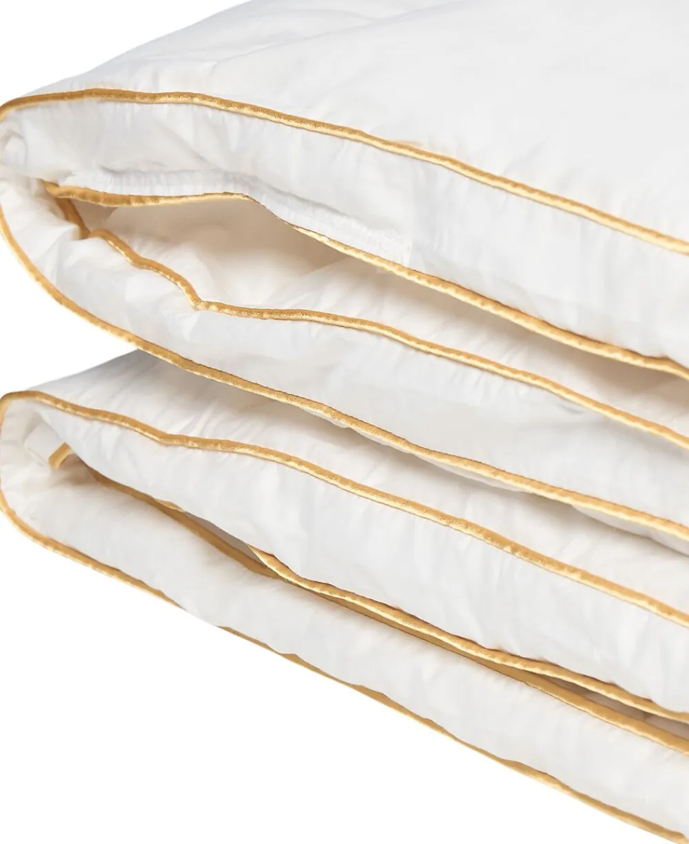 Magasin du Nord Collection Guld Moskusdun Dyne - Lun 200x220 cm.