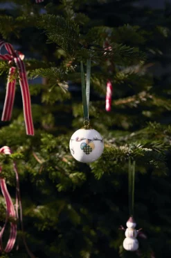 Hammershøi Christmas Kugle 2024 Ø6 cm hvid m. deko><noscript><img width=