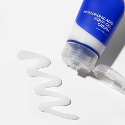 Isntree Hyaluronic Acid Aqua Gel Cream