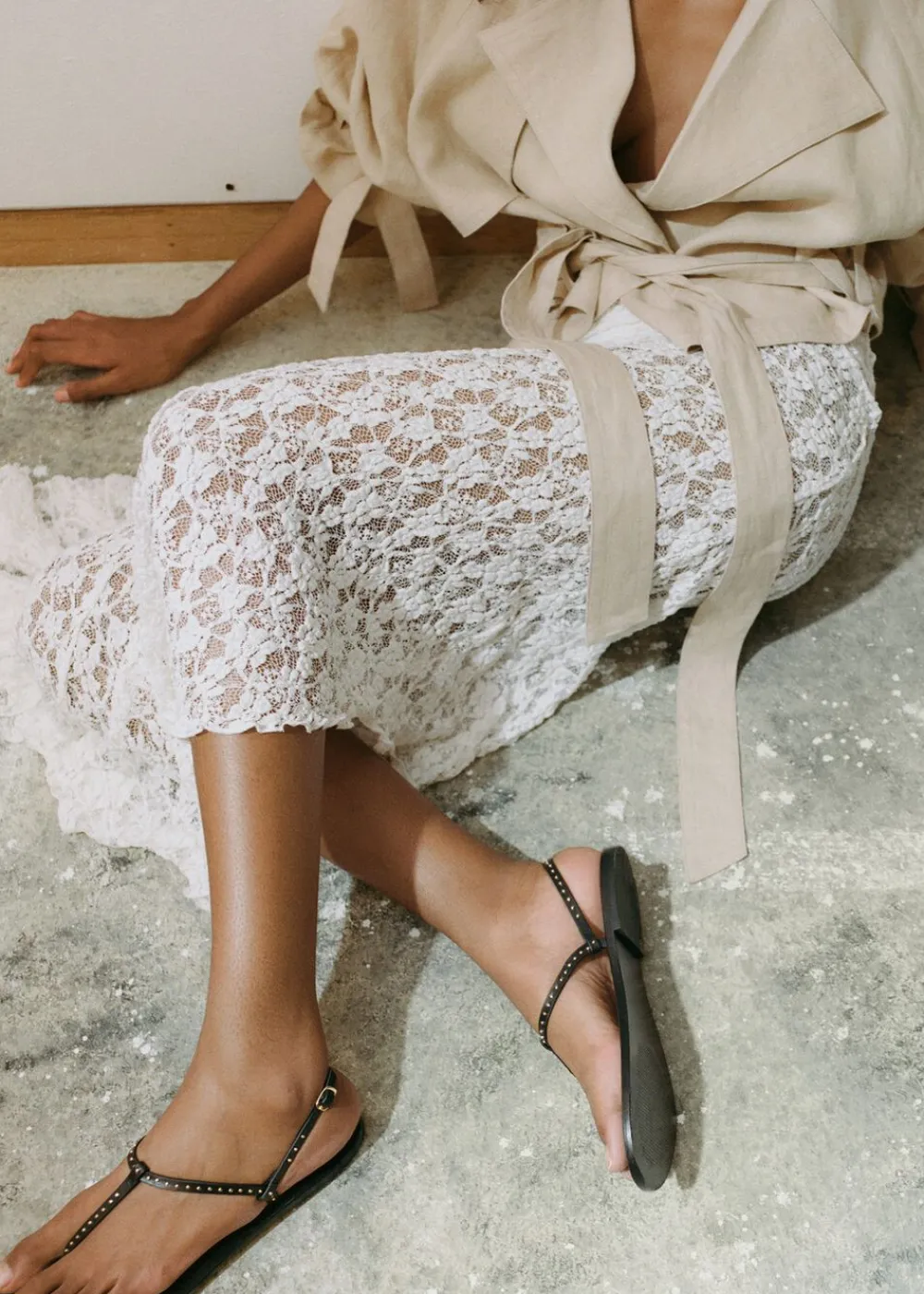 Leather sandals with mini studs>MANGO Best