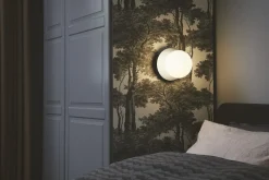 Nuura Liila 1 Medium IP44, light silver / opal