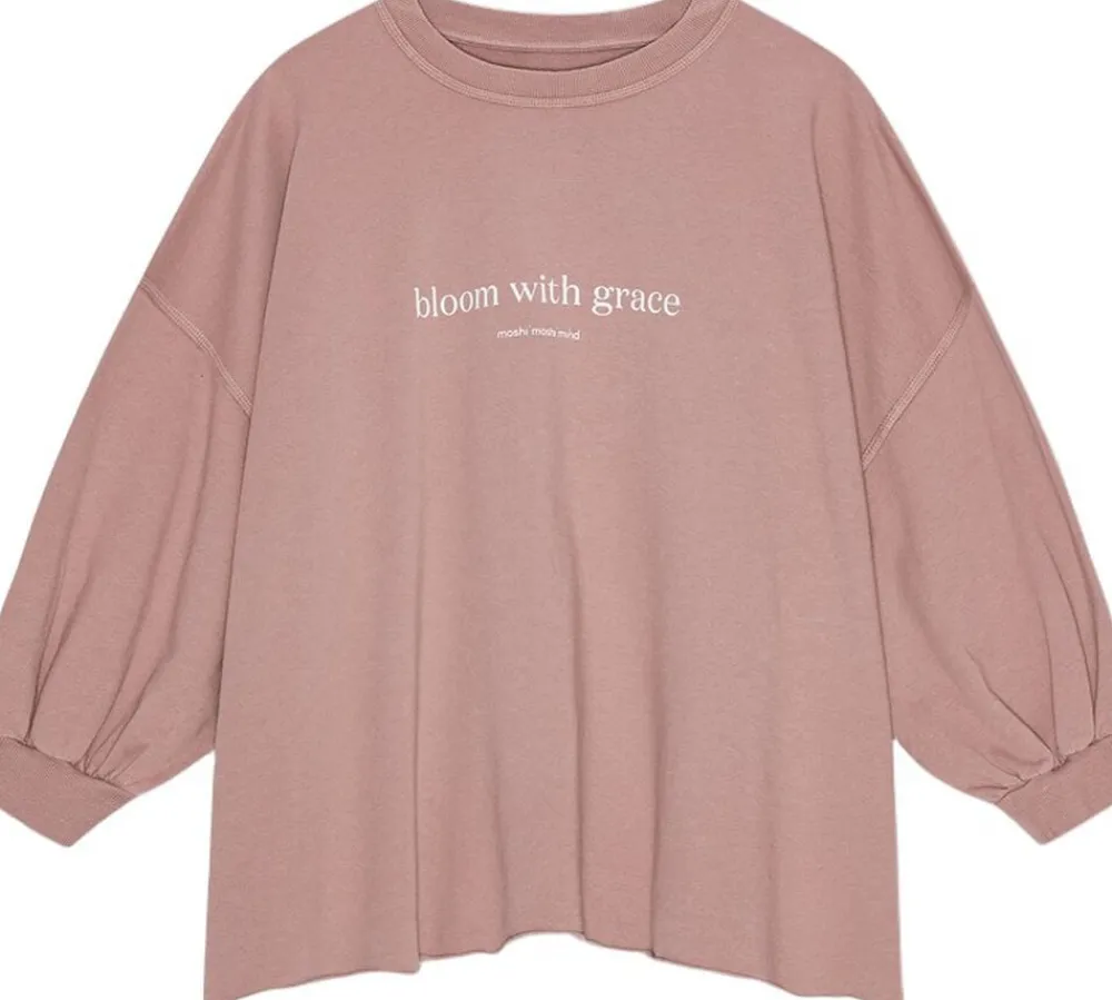 Dame moshi moshi mind mantra sweat