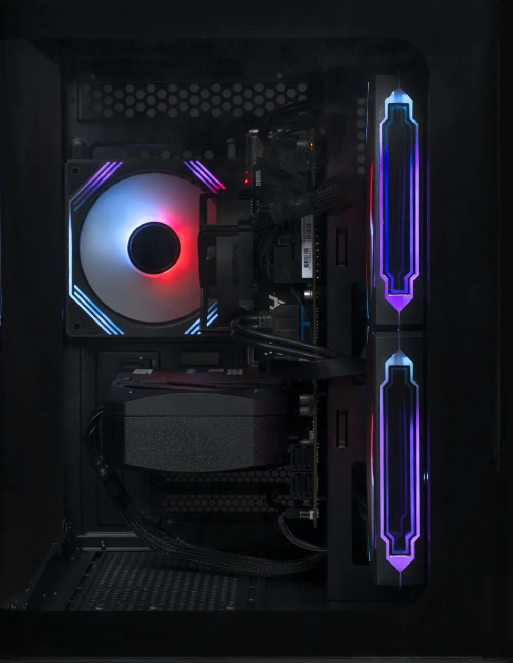 Shark Gaming Max Bite Ultimator 5070 Gaming PC