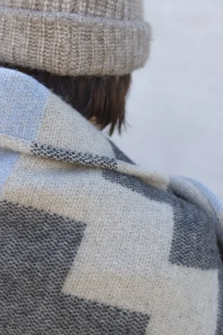 Maze Throw>Mette Ditmer New