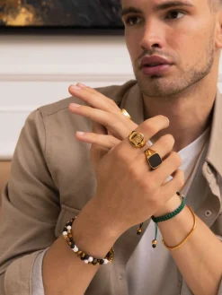 Nialaya Men's Signet Ring with Onyx Gold