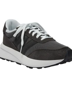 New Balance 370