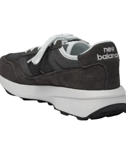 New Balance 370