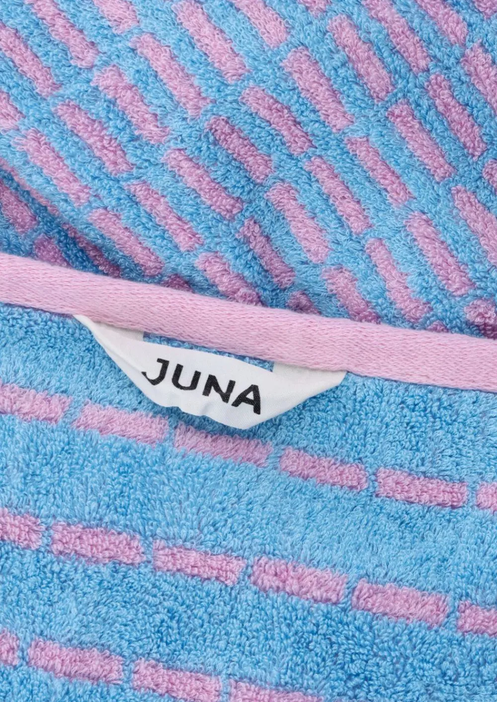 Nuance Håndklæde 70x140 cm lys blå/rosa>Juna