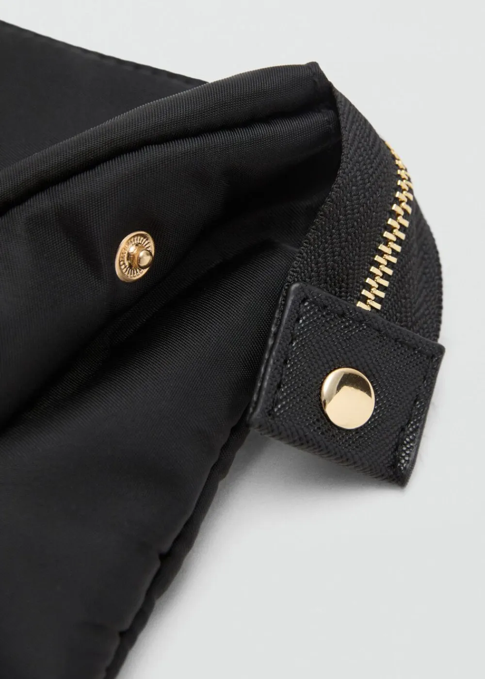 Dame MANGO Nylon purse with zip
