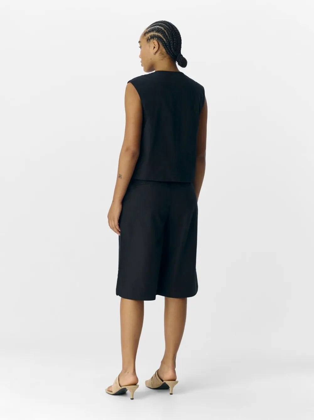 OBJAURA RE WAISTCOAT 139>Object Hot