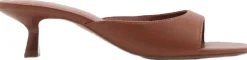 Patent leather effect heeled sandal>MANGO Hot