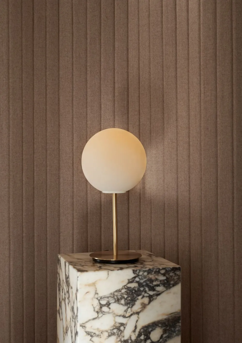 Audo Copenhagen Plinth Cubic, Calacatta Viola Online