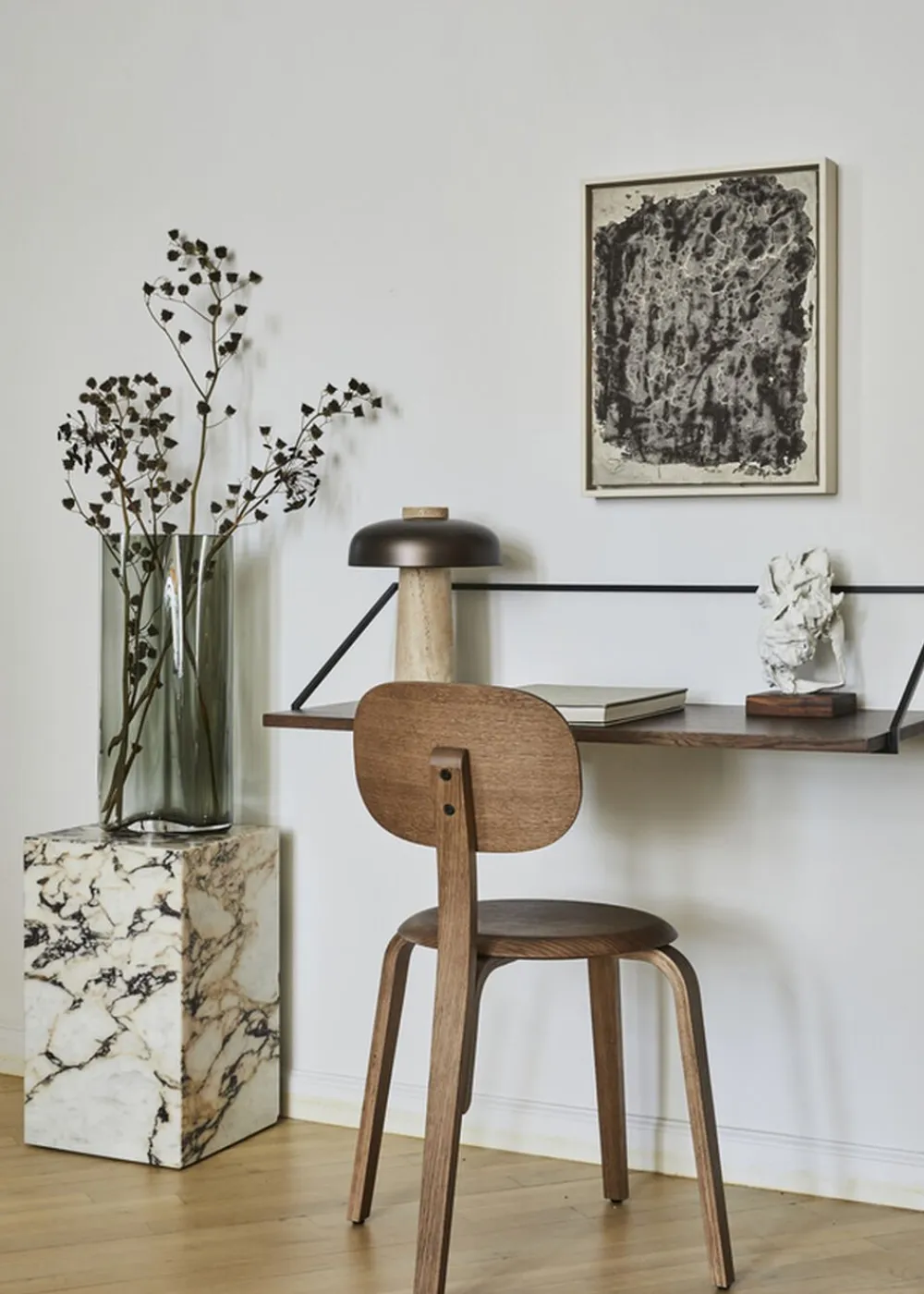 Audo Copenhagen Plinth Tall, Calacatta Viola