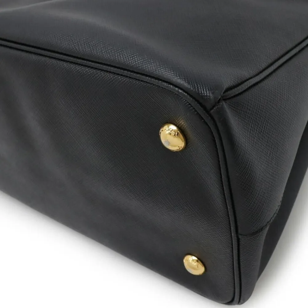 Dame Prada Vintage Prada Galleria Bag