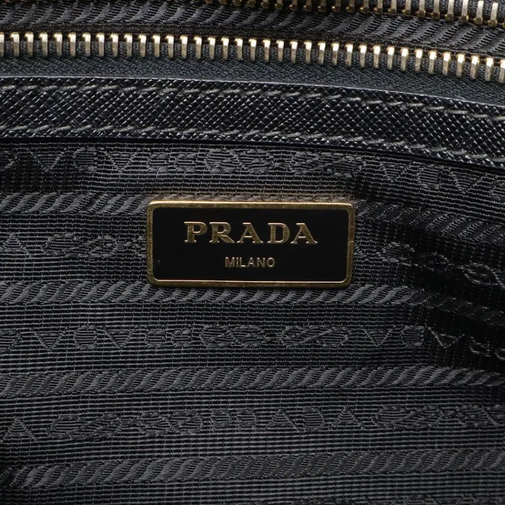 Dame Prada Vintage Prada Galleria Bag