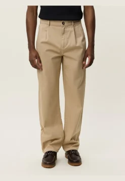 Les Deux Romeo Pleated Chino Pants