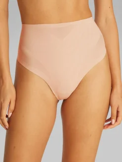 Dame Calvin Klein SCULPTED FIRM MESH THONG