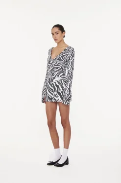 SEQUINS V-NECK TOP><noscript><img width=