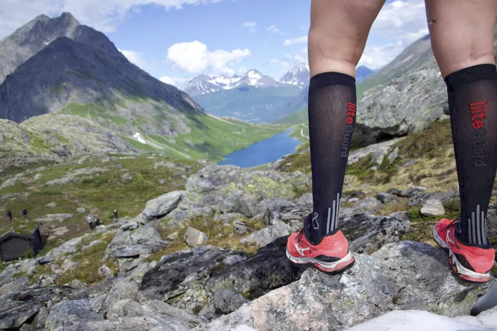 Liiteguard Shin-Tech Grip løbestrømper Sort