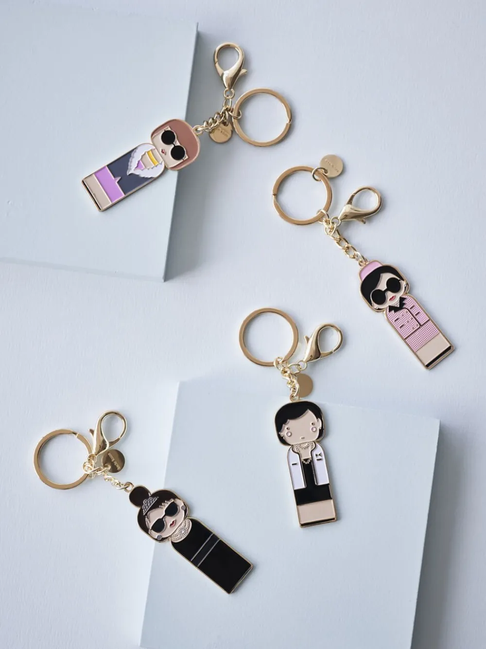 Dame Lucie Kaas Sketch. inc - Keychain | Coco, 6 cm