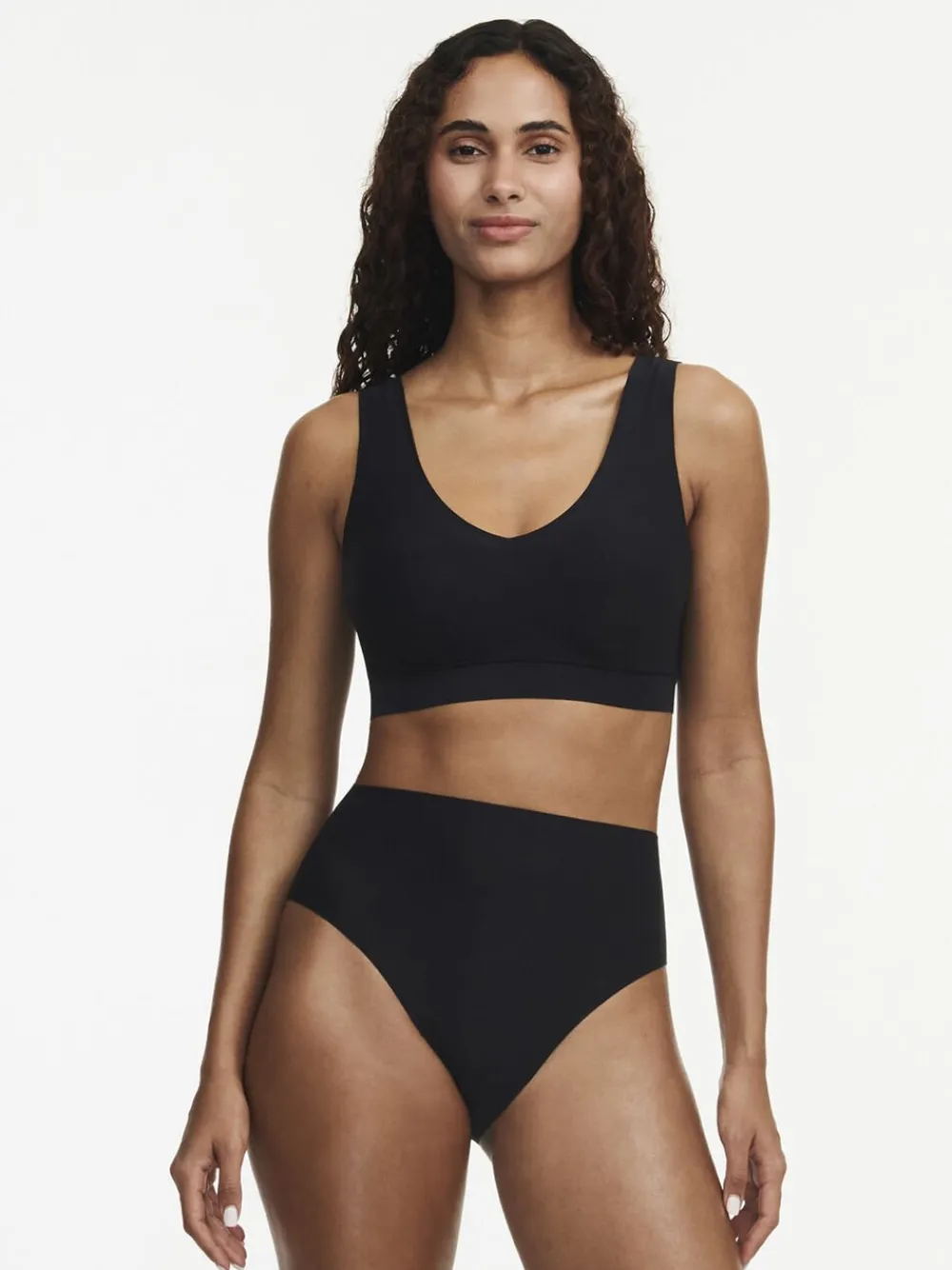 Softstretch High Cut Brief>Chantelle Online