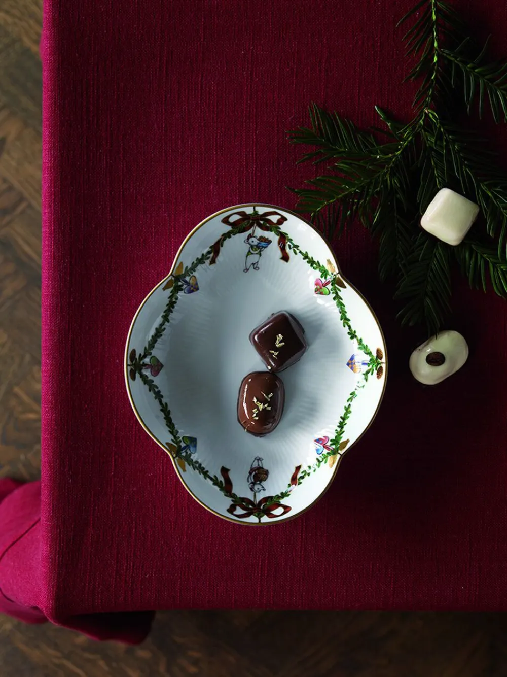 Stjerne Riflet jul fad 17,5cm>Royal Copenhagen Best