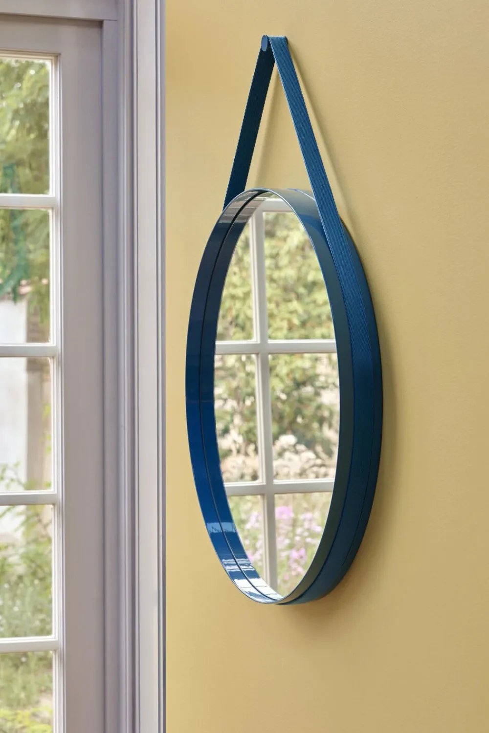 Hay Strap Mirror No 2, Ø70