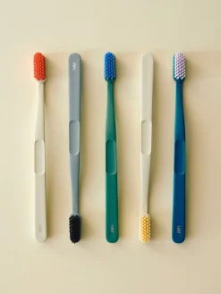 Hay Tann Toothbrush-Ocean blue and lavender