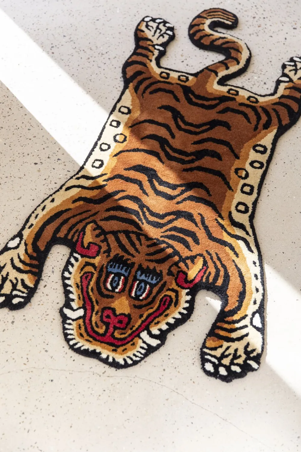 Tiger Rug small>Bongusta Discount