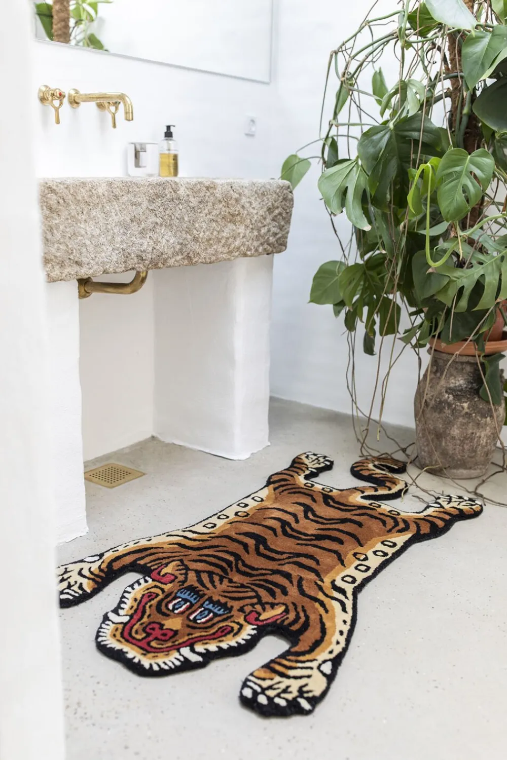 Tiger Rug small>Bongusta Discount