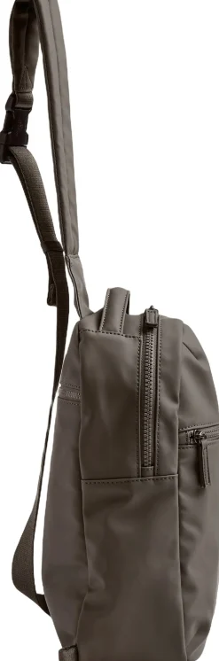 Trekmbg Sling Bag, Rubber><noscript><img width=