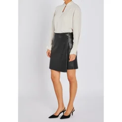 VeganiBBVistina skirt><noscript><img width=