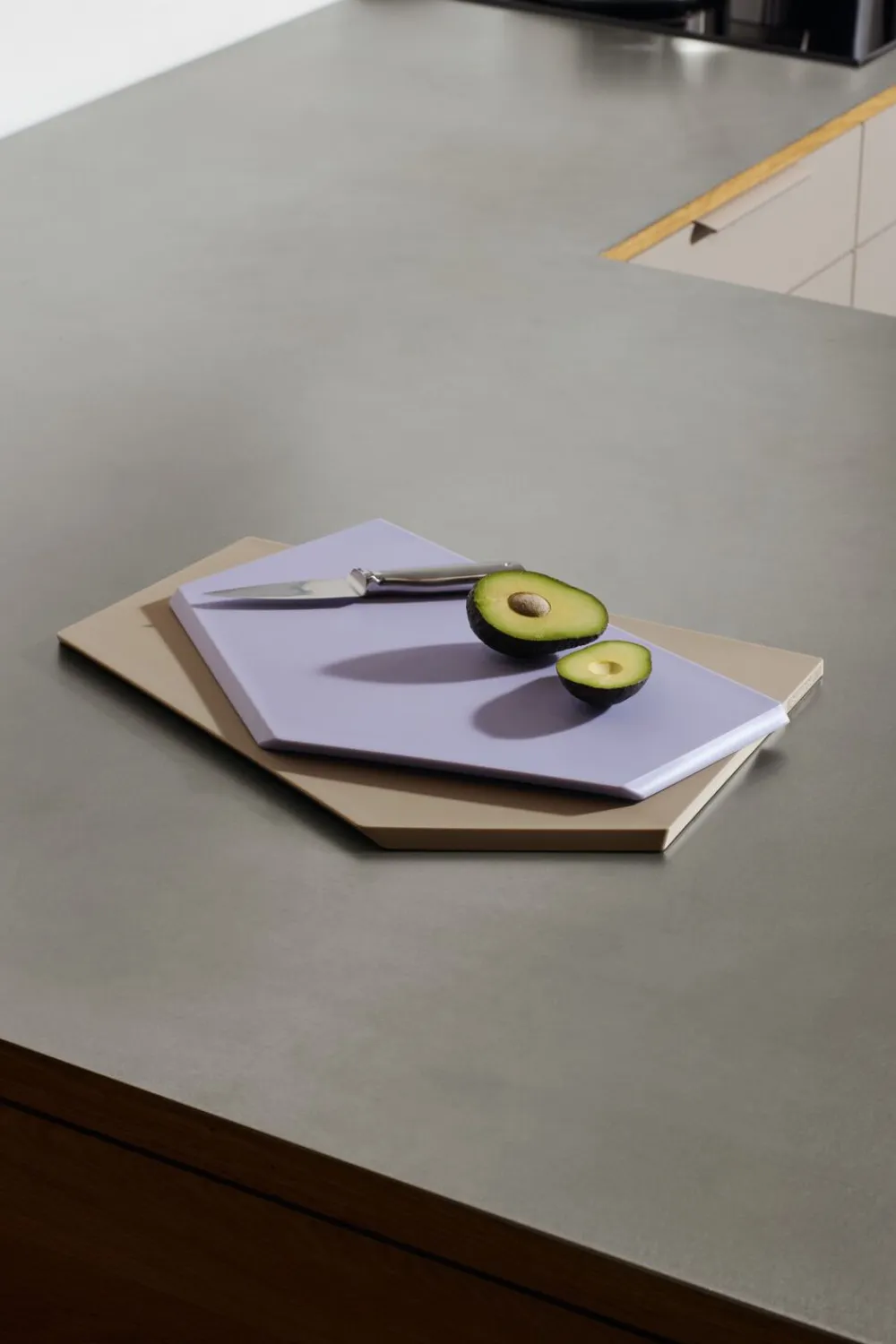 Zurich cutting board medium, lavender>CrushGrind Clearance