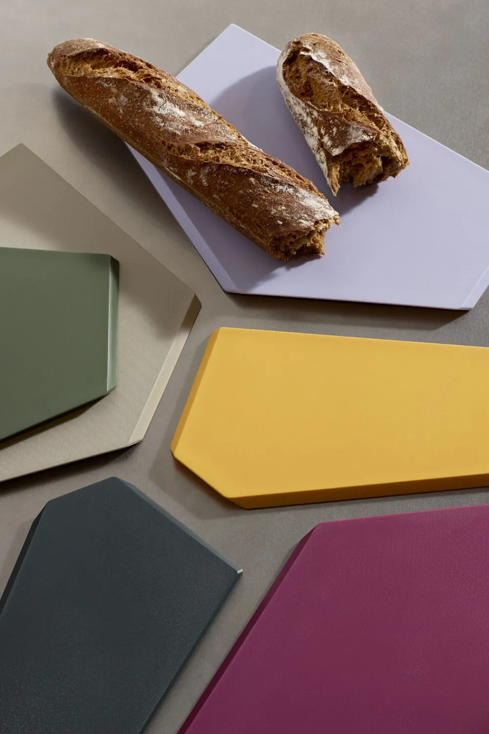 Zurich cutting board medium, lavender>CrushGrind Clearance
